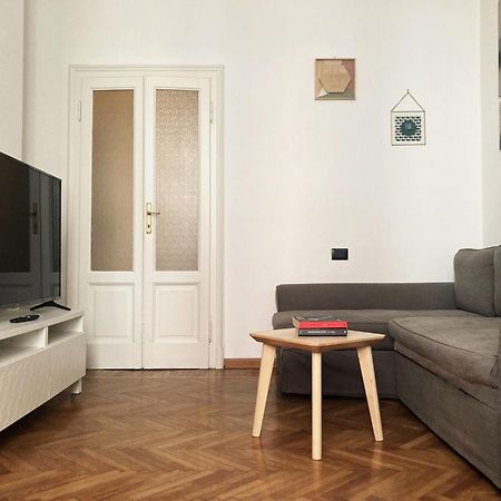 Monviso 35 , Cozy Apartment ミラノ エクステリア 写真