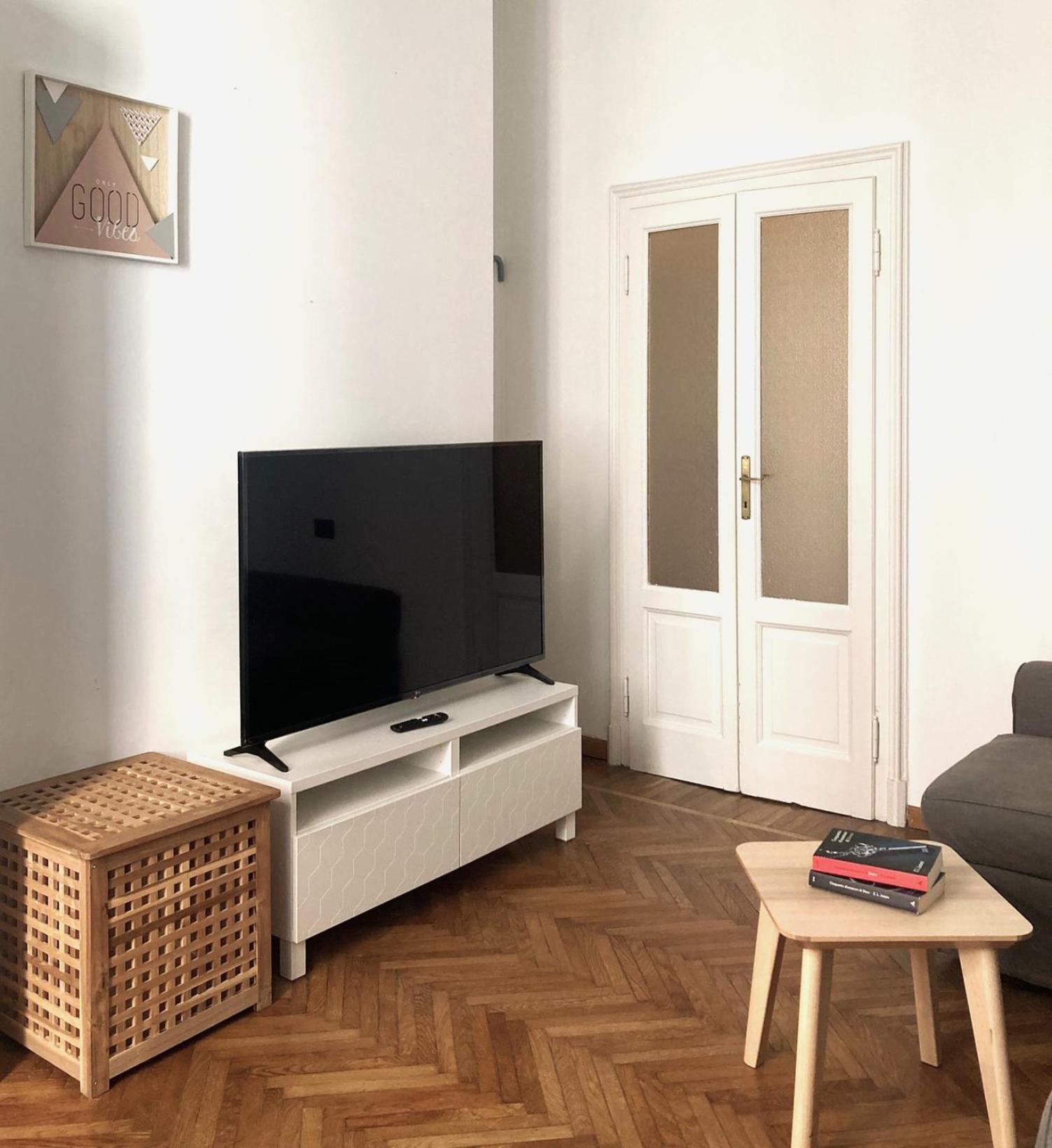 Monviso 35 , Cozy Apartment ミラノ エクステリア 写真